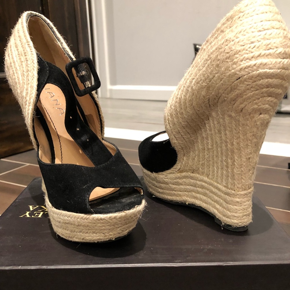 Platform wedge